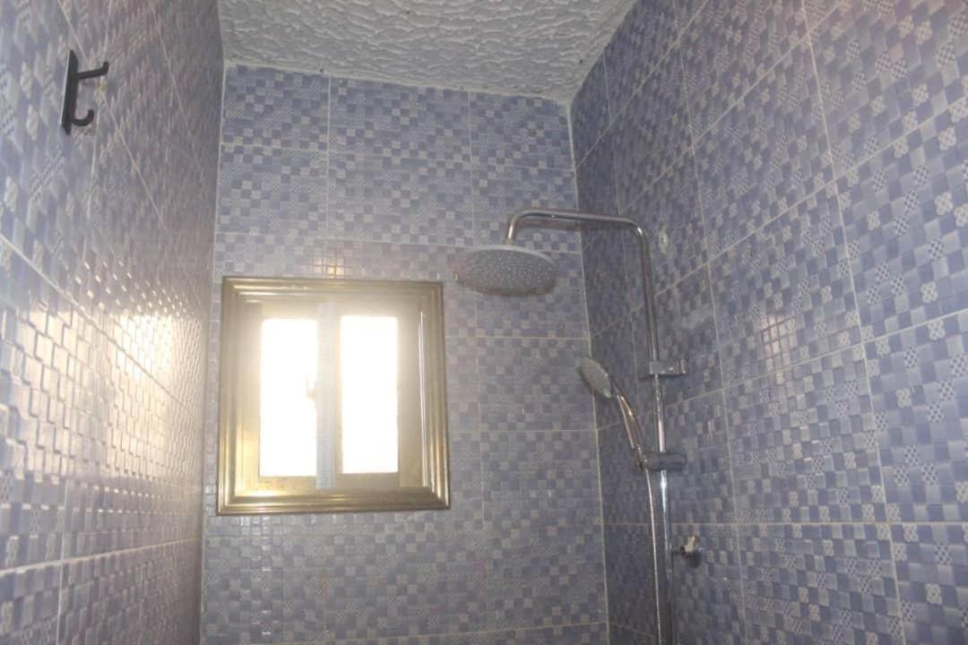 Debora Guest House Freetown Exterior photo